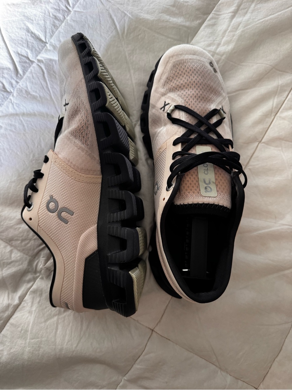 On Running Women’s Cloud Running Shoes in Light Beige with Black Sole - Picture 7 of 9